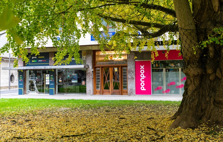 exterior de clínica dental en el centro de tolosa